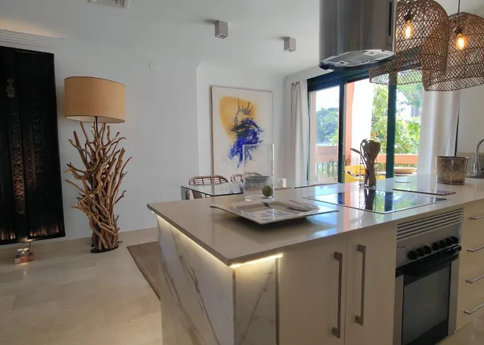 Chambao Cabopino アパート マルベーリャ