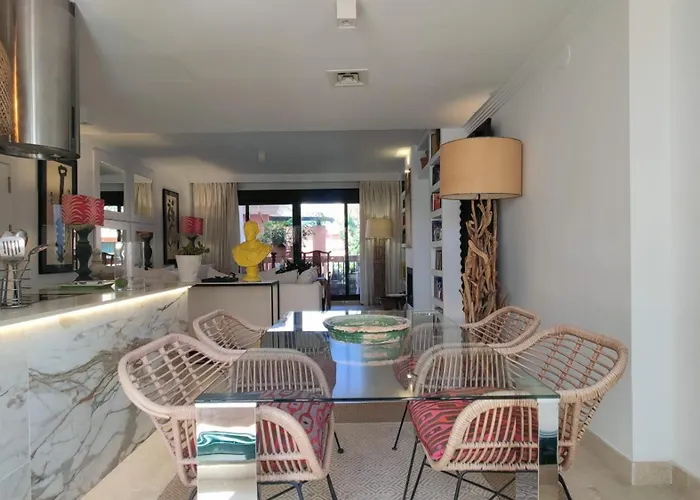 Chambao Cabopino アパート マルベーリャ